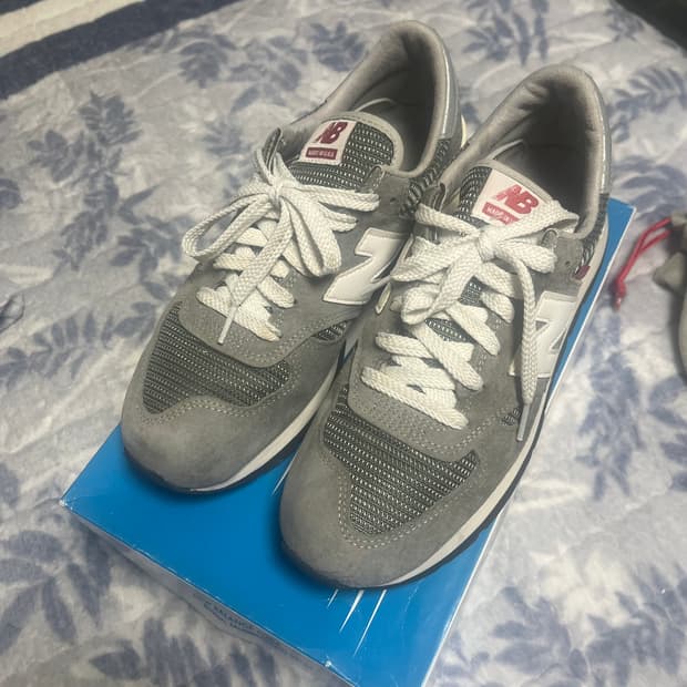 뉴발란스 990v1 40주년 한정판 990vs1 260