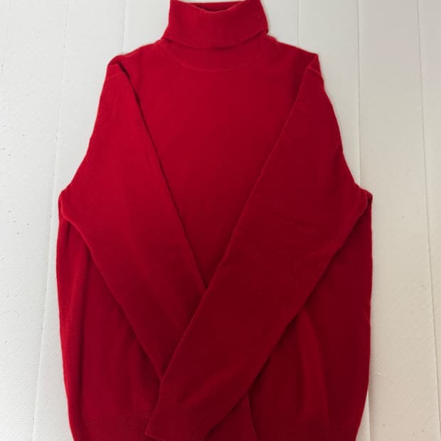 유니클로 캐시미어 100% 터틀넥