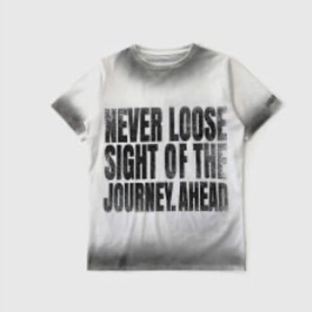 배드블러드 journey 반팔티 구해요