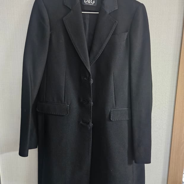 D&G(Dolce & Gabbana) 클래식 블랙 코트