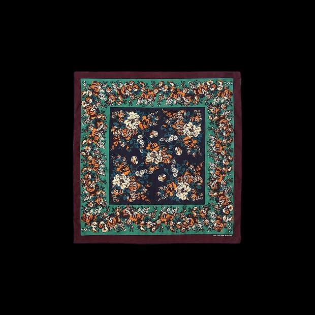 캐피탈 컬러드 반다나 나데시코 샹페트르 네이비