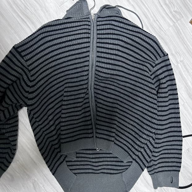 줄무늬 니트 집업