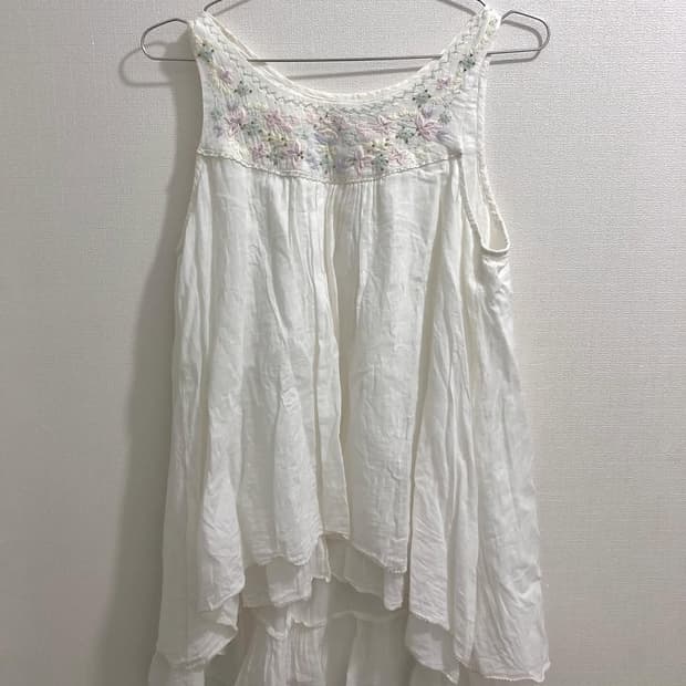 빈티지 모리걸 자수 나시 블라우스