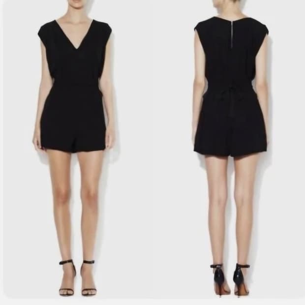 헬무트 랭 아르테미스 숏 슬리브 플리츠 벨티드 롬퍼