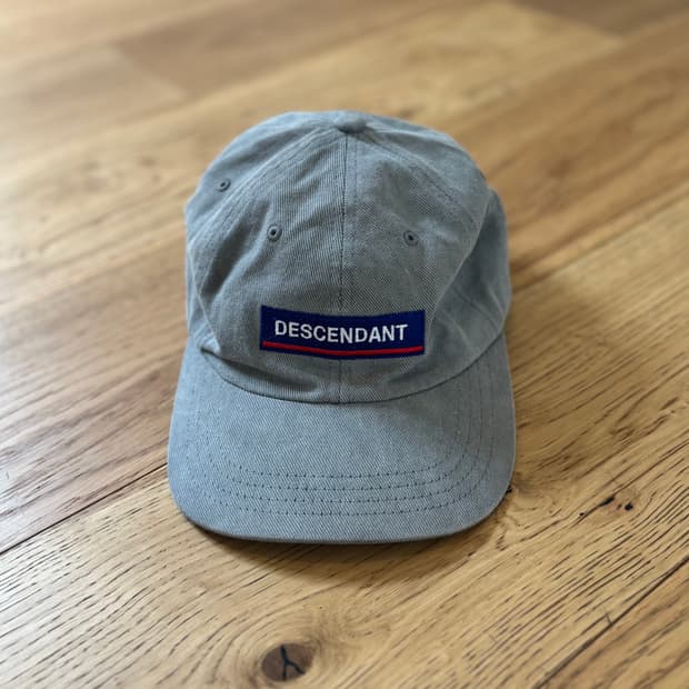 디센던트 볼캡