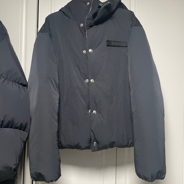 Jacquemus 라 두두느 남성 블랙 후드 패딩 50