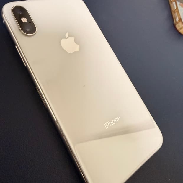 아이폰 xs 64GB (네고가능)