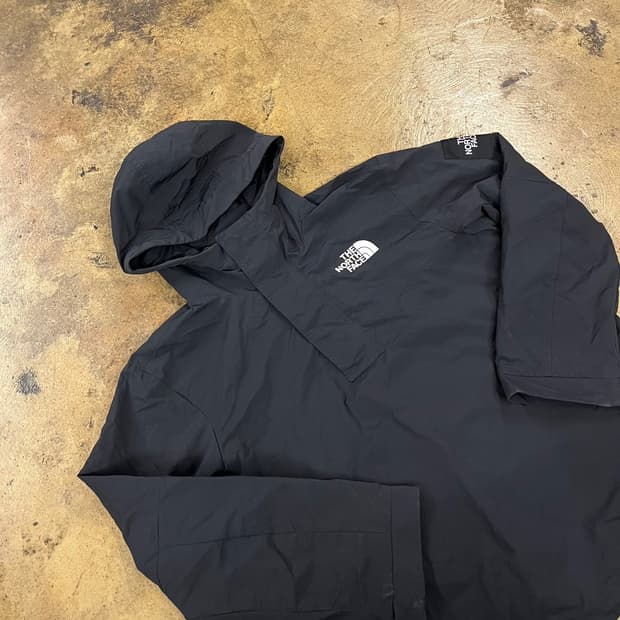 [정품/M] 노스페이스 블랙 후드 바람막이 자켓 b10