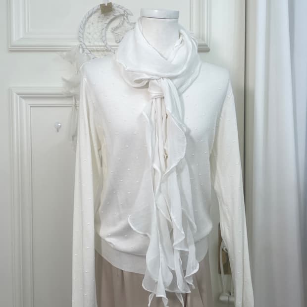white ruffle chiffon scarf