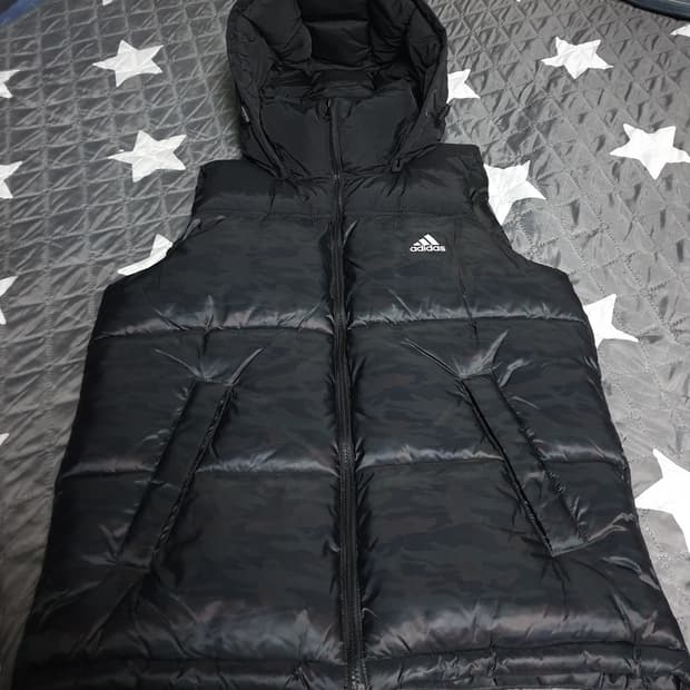 웰스프링 카모 아디다스 로고 커스텀 다운라이크 후드 조끼패딩 (L)