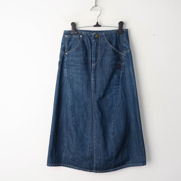 25/리바이스 엔지니어드진 데님 스커트