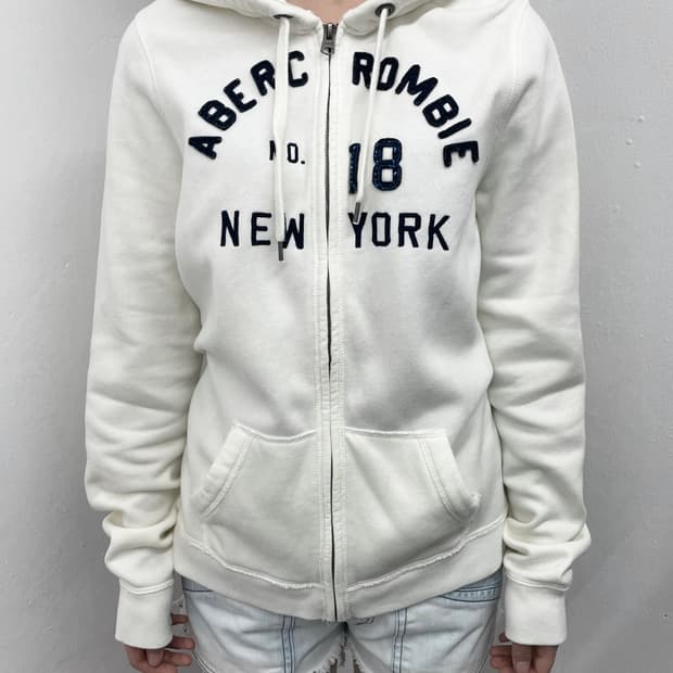 아베크롬비 화이트 로고 후드집업