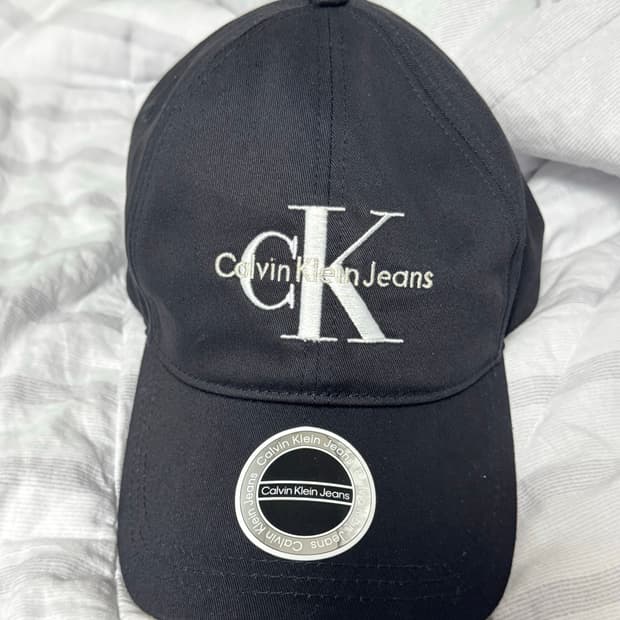 캘빈클라인 모자 블랙