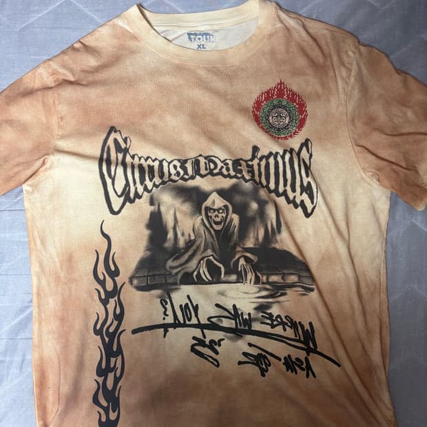 트래비스 스캇 머천