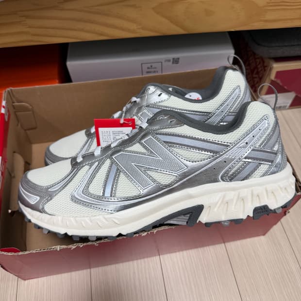 뉴발란스 410v5 화이트 - 2E 와이드 290 사이즈