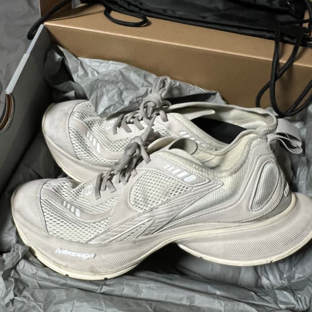 (43) 정가144 발렌시아가 서킷 베이지 국내매장판