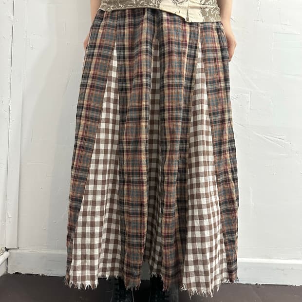 check mori long skirt 