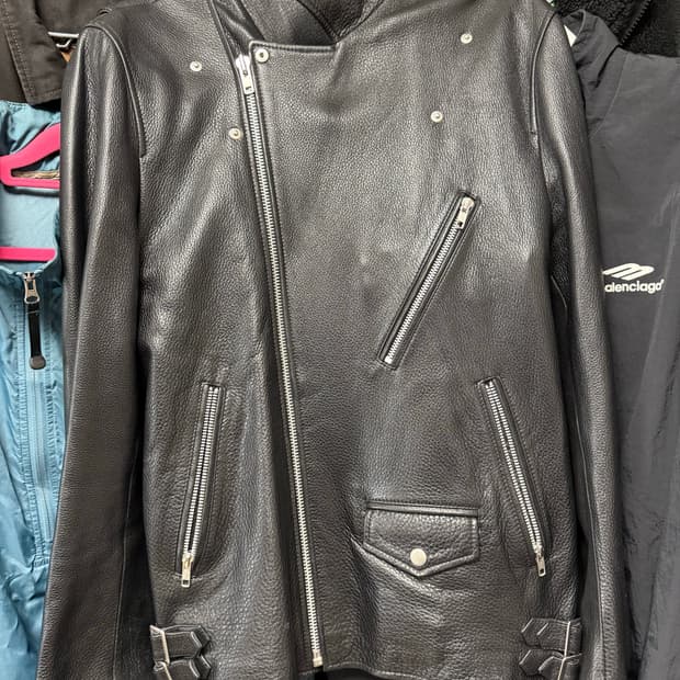 비바스튜디오 가죽 라이더자켓