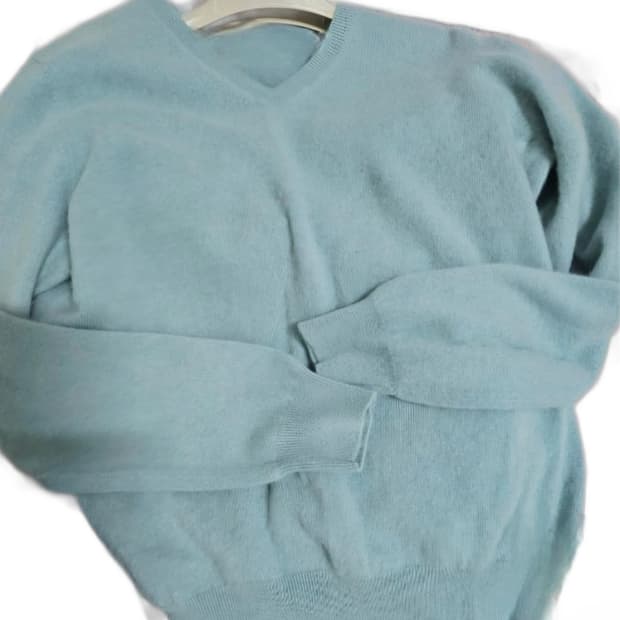 유니클로 하늘색 캐시미어100%  M  상태a급