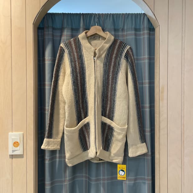 스코틀랜드 퓨어뉴울 패턴집업 