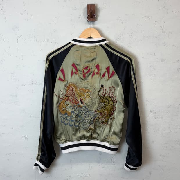 아비렉스 90s 빈티지 용쟁호투 스카쟌
