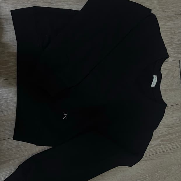 Coap 코프 (현 Kleesier 클리시어, 클레시어) 리본 스웻셔츠