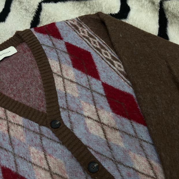 [1]인스턴트펑크 오버핏 모헤어 아가일 니트 가디건/브라운