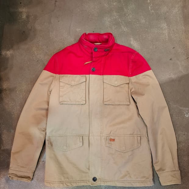 리바이스 마운틴 바람막이