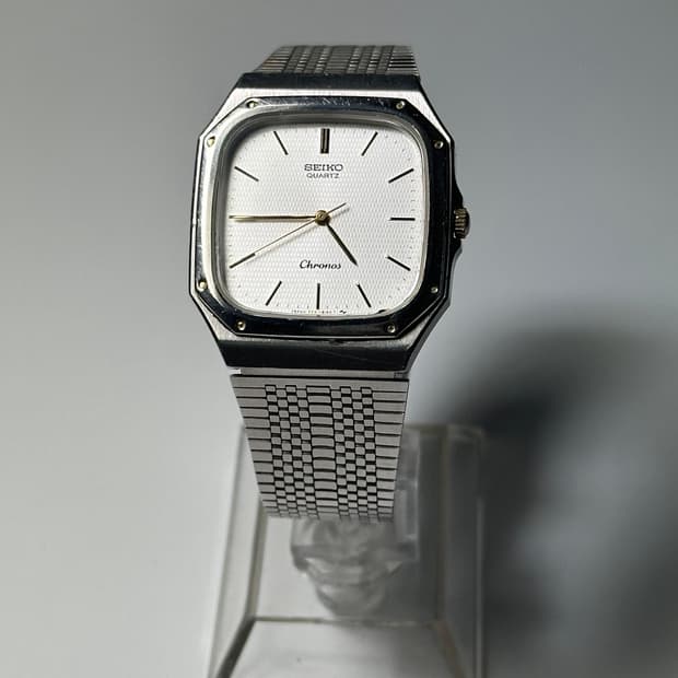 SEIKO quartz chronos