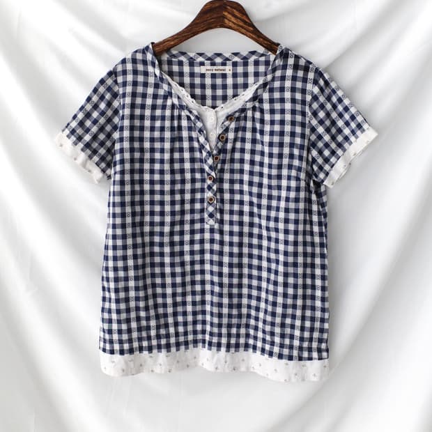 check layered half T