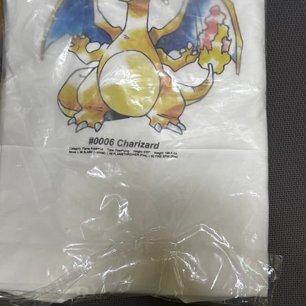 유니클로 포켓몬 리자드 XL  새상품 팝니다