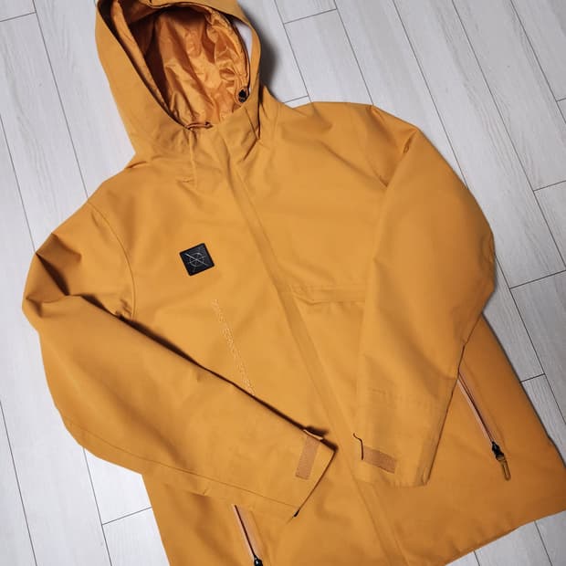 데상트 듀얼리스 네비게이터 방수 우븐 등산 캠핑 자켓 SM323DJK93