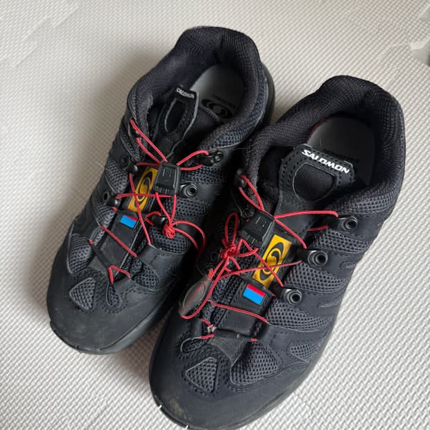 살로몬 신발