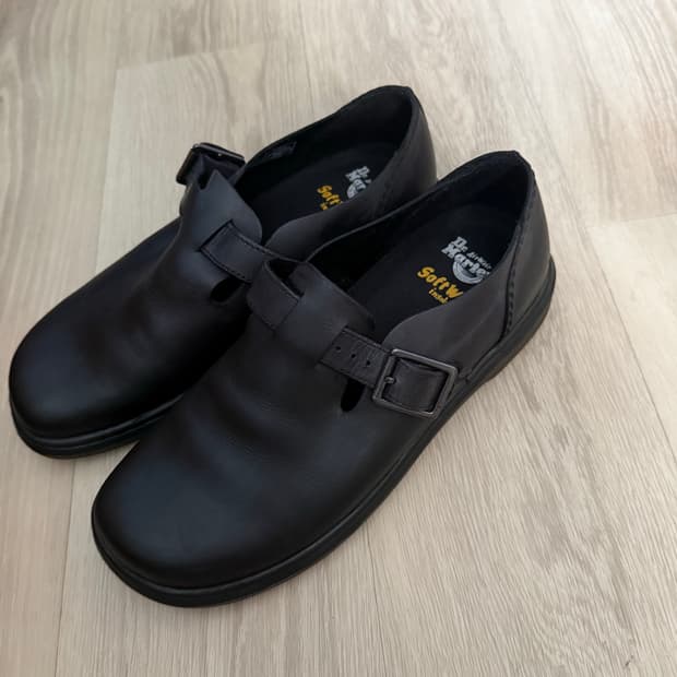 닥터마틴 페트리샤 250