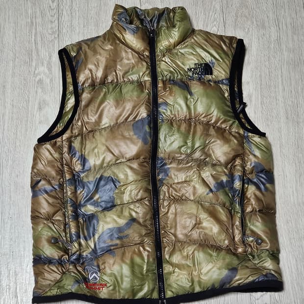 노스페이스 써밋 카모플라쥬 패딩 조끼