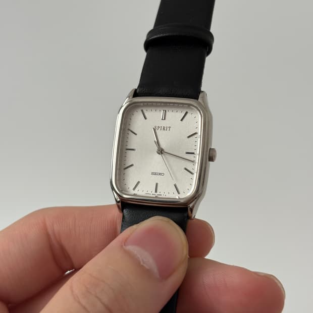 90s Spirit Snow Dial Square Quartz