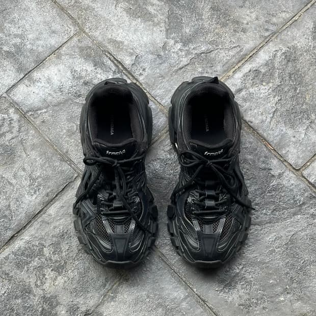 발렌시아가 트랙 2 스니커즈 사이즈 40