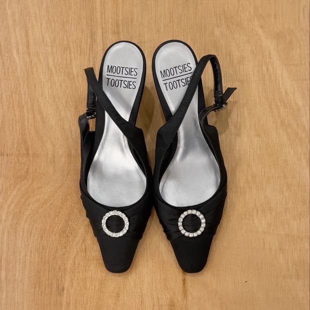 [Mootsies Tootsies] Black Satin Slingbac