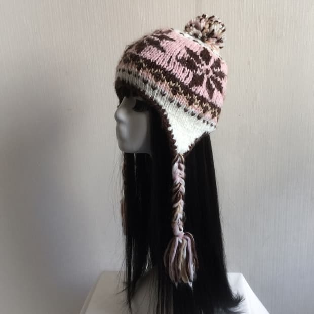 Snow pattern pom pom knit beanie