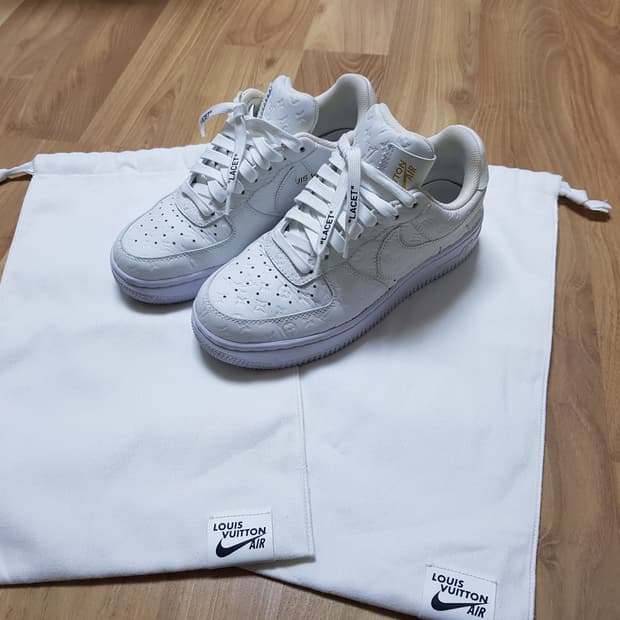 루이비통 X 나이키 에어포스 로우 버질아블로 화이트