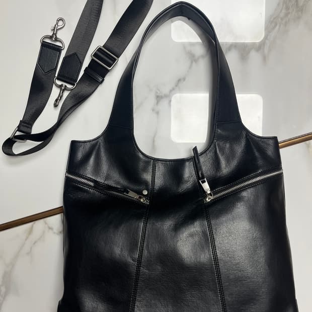 도프제이슨 컨시젼 폴딩 레더 숄더백