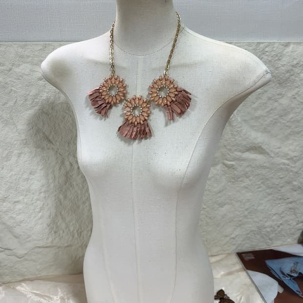 빈티지 오리엔탈 라피아 태슬 체인 목걸이