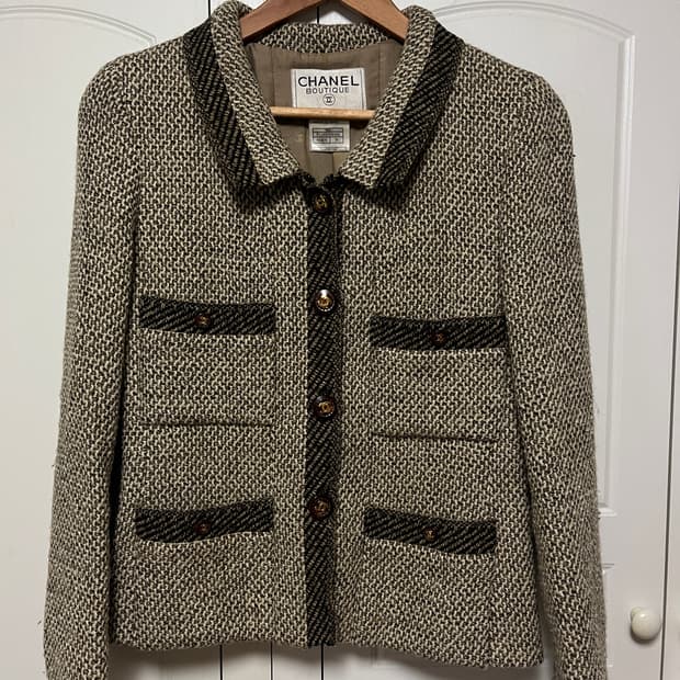 샤넬 트위드 자켓