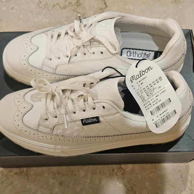 265)말본 화이트 골프화(택째 새제품)