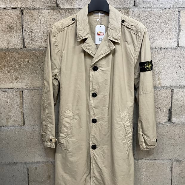 스톤 아일랜드 와펜 트렌치 코트 