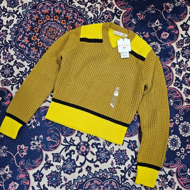 (새상품) 마르니 x 유니클로 22FW 와플 배색 니트 L size