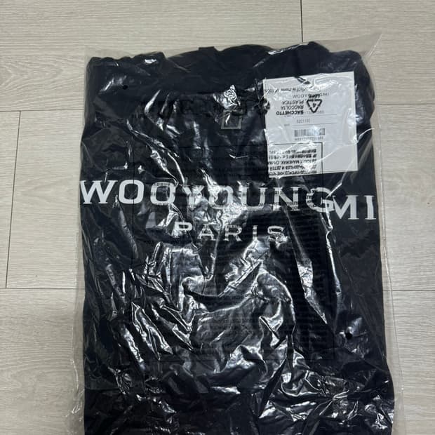[52] 우영미 백로고 티셔츠 블랙 신형 로고