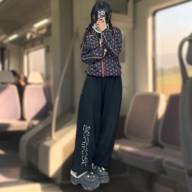 아디다스 네오 로즈 바람막이