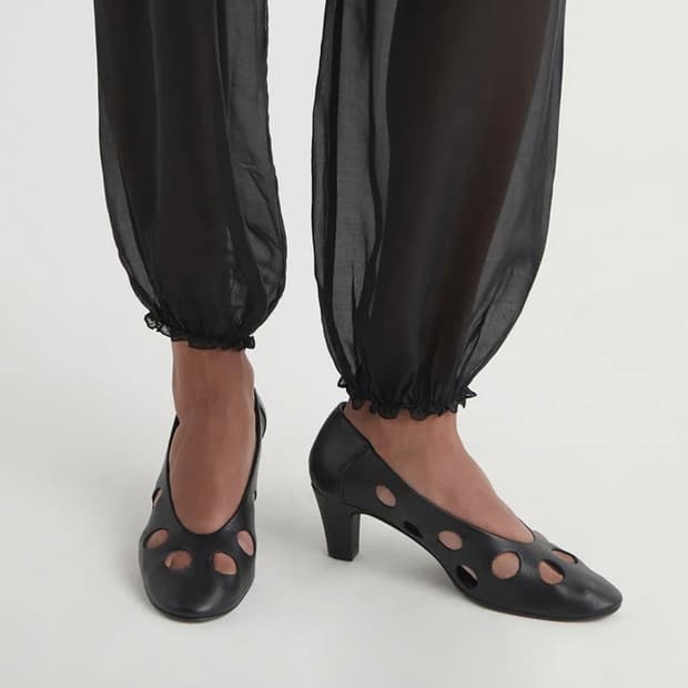 [36,38,39]팔로마울 Uma 도트 힐/블랙