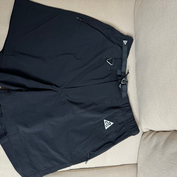 나이키 acg 하이킹 쇼츠 L 블랙 새상품
